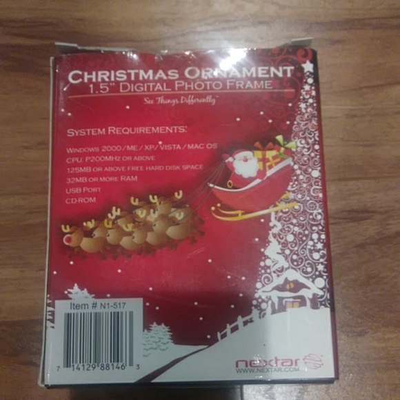 Christmas ornament red and white snowflakes 1.5" Digital photo frame - Picture 2 of 8